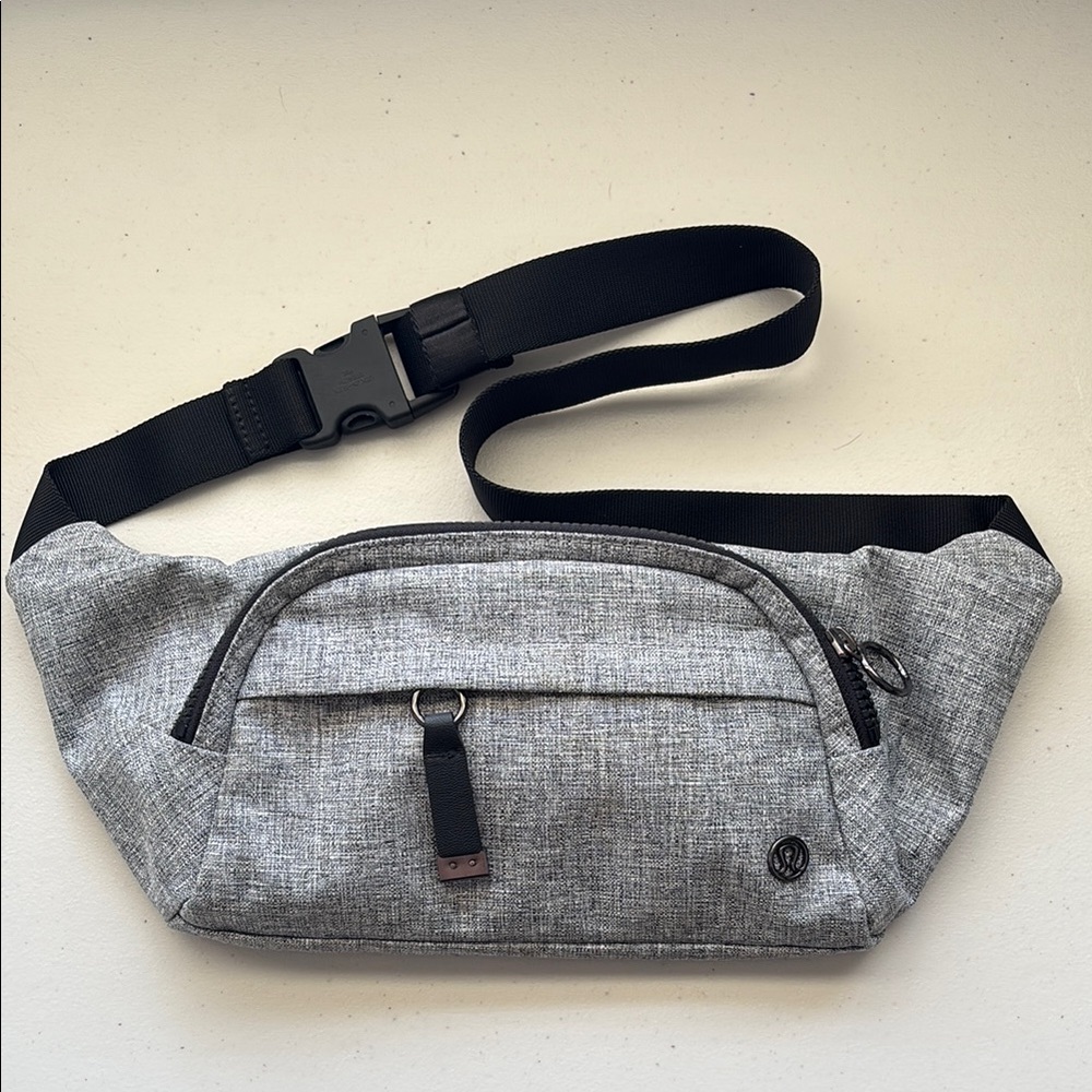 Lulu Gray Crossbody Bag